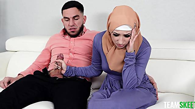 Arab wife sucks dick of her hubby and fucks while being filmed