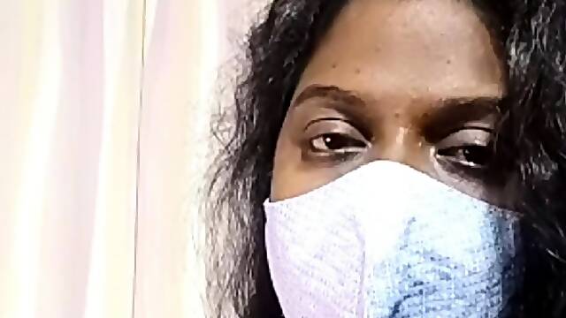 Sexxxxy Masked Indian Aunty shows her Largest Boobs