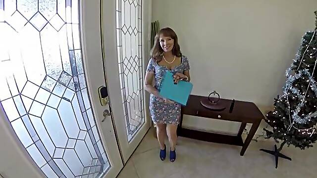 Awesome mature Cyndi Sinclair jumps on a pretty nice big cock