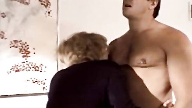 Watch bouncy bidie-ins clip