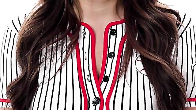 Wet Callie Brooks - pornstar porn - MYLF