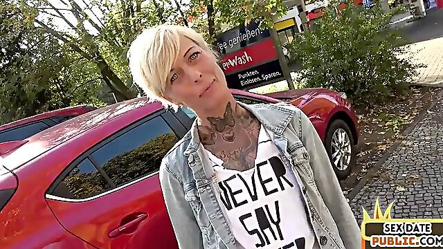 Short hair amateur upskirt fucking in public