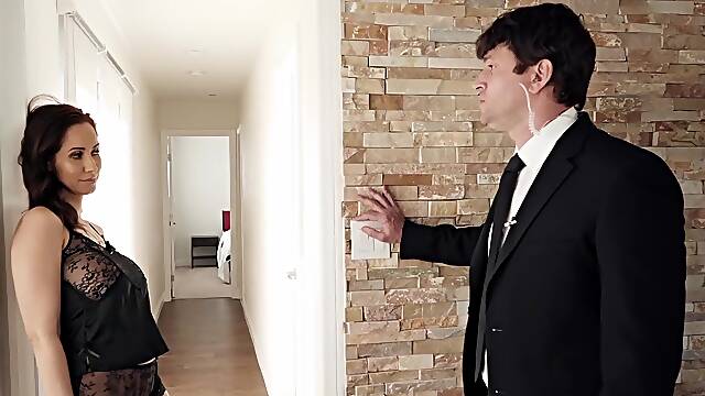 Le Follan A Su Mujer, Esposa Puta Montando Otra Verga, Cabalgando En El Baño