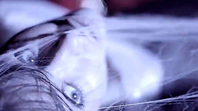 Teen alien teaches Earth MILF how to receive the cock