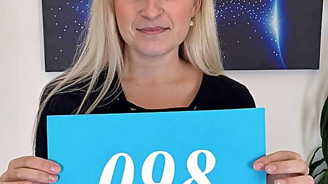 Milf wants to be a pornstar