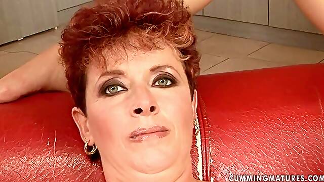 Sérée Poilue, Mature Lesbienne Poilue Gros Seins