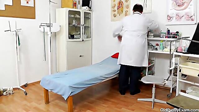 Gyno Visit For Mature Oslava