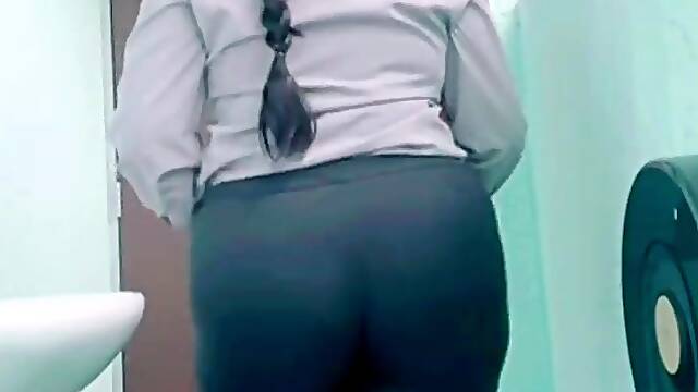Juego De Las Prendas, Porno Casero Latino, Le Toca La Polla