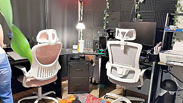 Buttcrack Nude Dusting Home Office