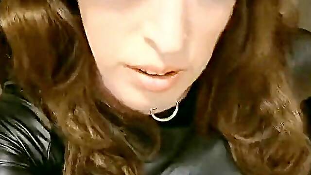 Masturbating with Leggins