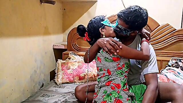 Indian Couple Hot Sex With Kissing Blowjob And Pussy Fucking In Desi Style - Full Hindi