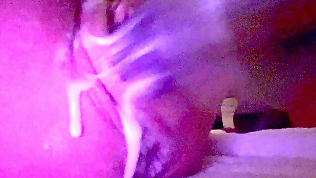 Whore loves showing her loose used cunt getting railed by machine