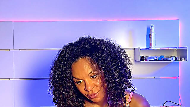 Creampie in Big Ebony Ass