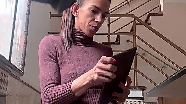 Daniela Santos, the Trans Woman with the Big Cock, Showing off Her Body at Home