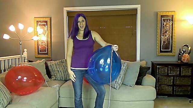 The 3 Balloons - My Step-Aunt Wanted to Destroy My Balloons - SUBTITLES - Remastered - Kylie Jacobs - MP4 1080p HD