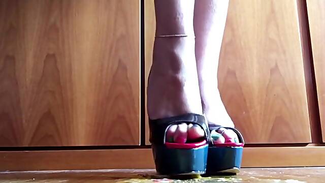 Sexy High Heels Crushing Egg