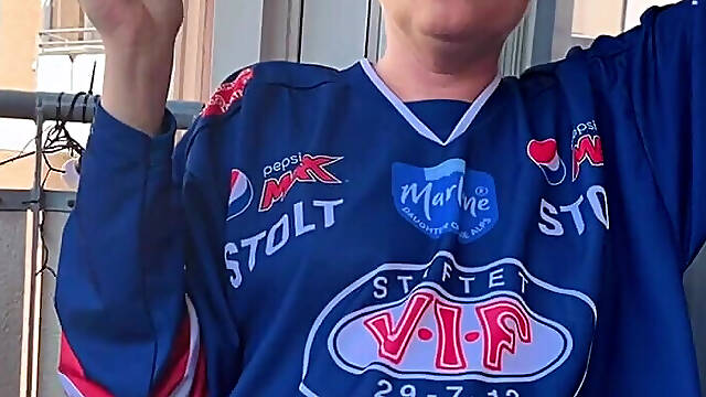 If You Like Smoking Naked or Not, You Know Where to Find Me