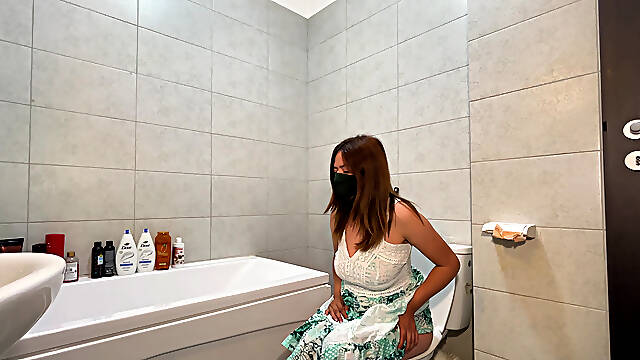 Life with Your Gassy Girlfriend: a Day Full of Farts 4K