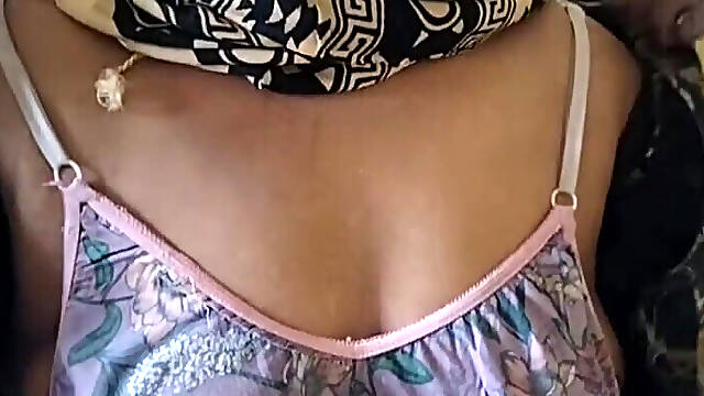 Village Aunty Saree Wearing