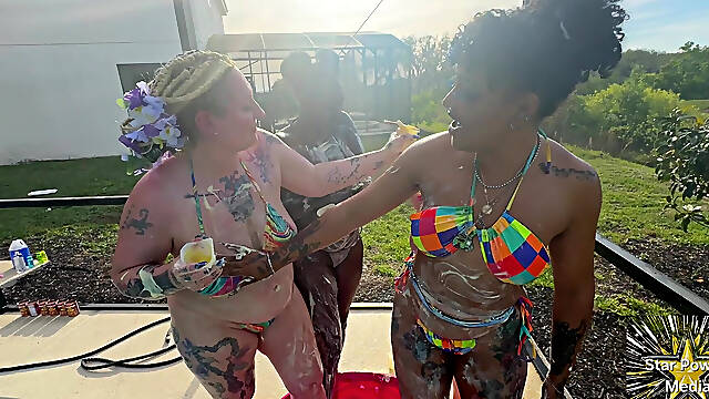 Creamy Custard Playtime: Savanna, Giana, Bleu & Livie Get Messy