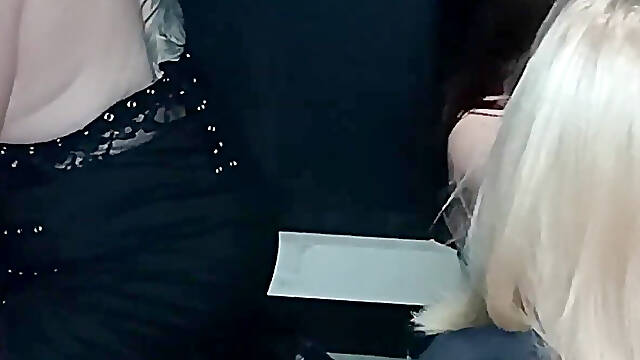 Gloryhole in a Libertine Club, I Milk My Fans One by One!